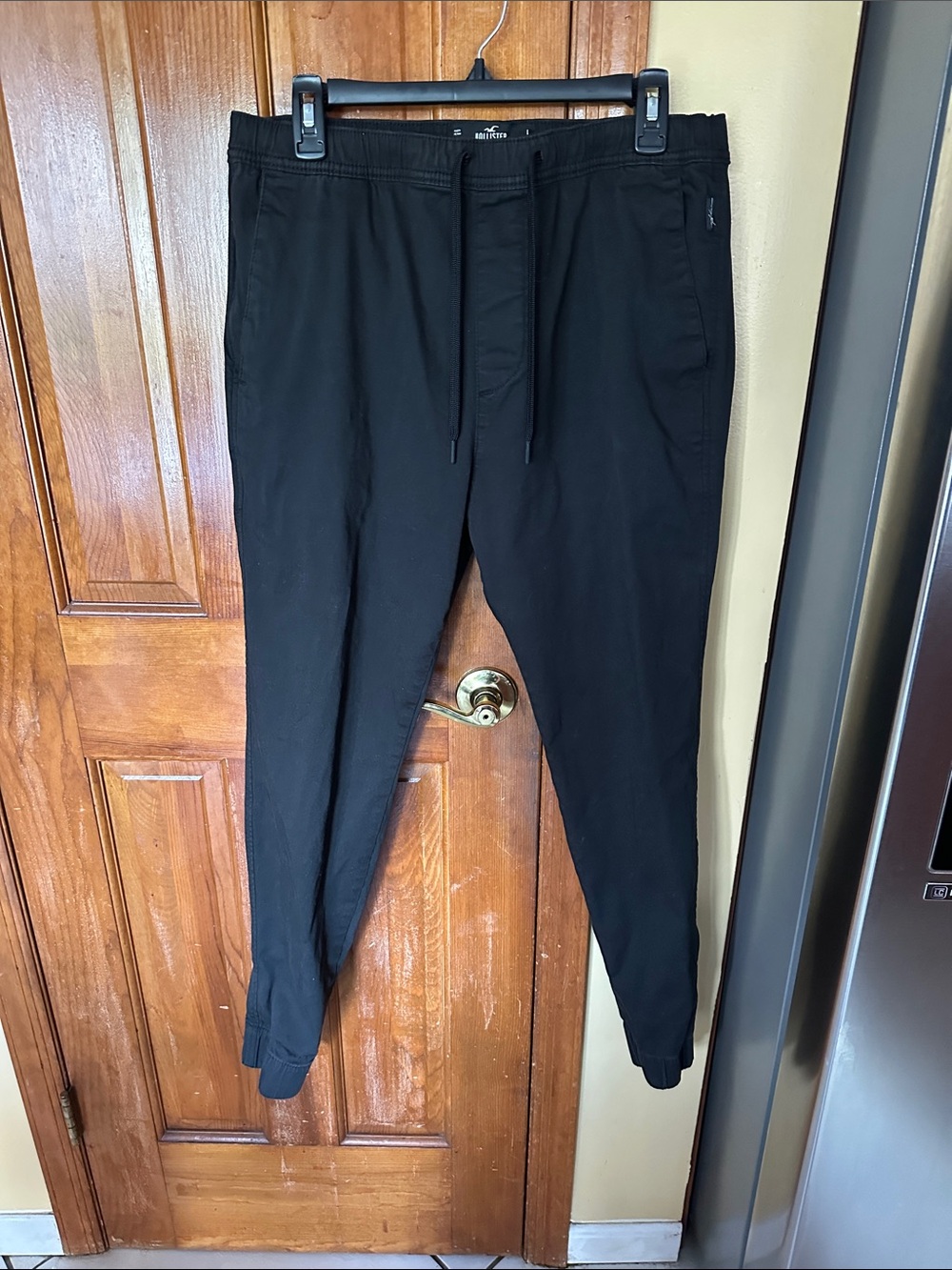 Hollister Men's Black Drawstring Joggers